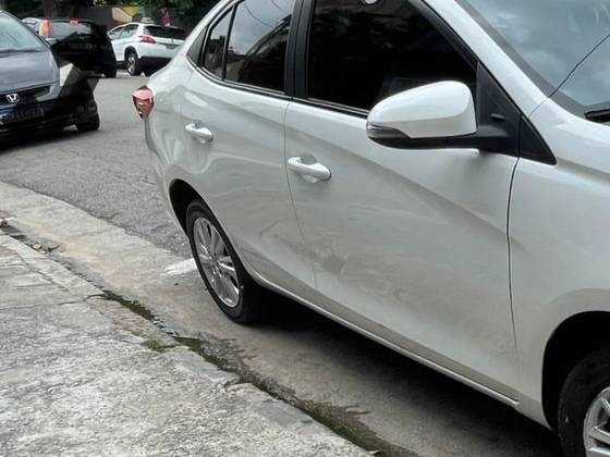 TOYOTA YARIS 1.5 16V FLEX SEDAN XL MULTIDRIVE